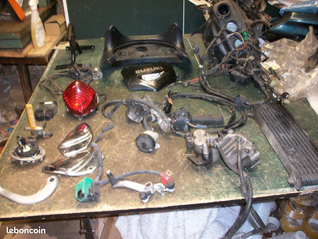 600 gsxf pieces (image 1)
