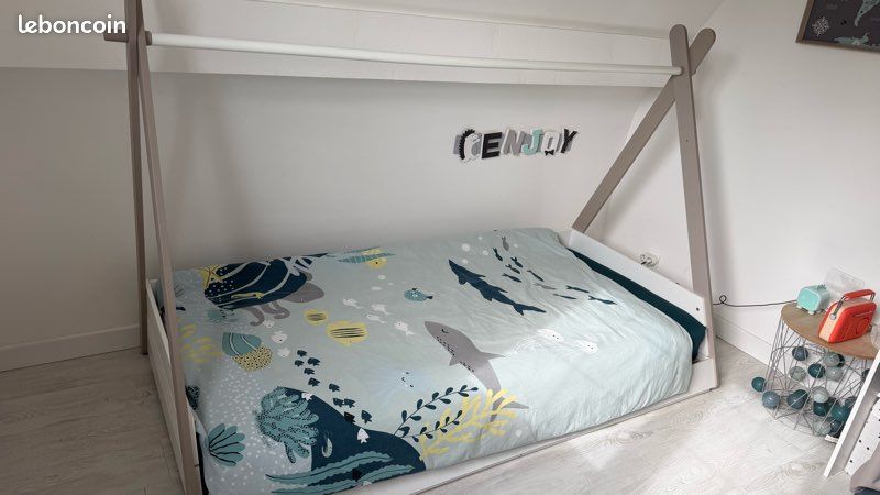 Lit enfant 90x200 + matelas, couette et draps (image 3)