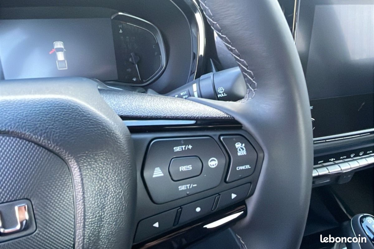 Isuzu D-max 2.2 TD 164 SPACE NITRO SPORT A/T8-8% (image 8)