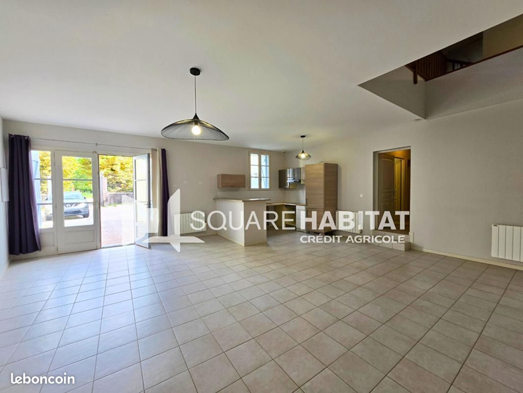Appartement 3 pièces 130 m² · à Oloron-Sainte-Marie · 130 m² · 130 000 €