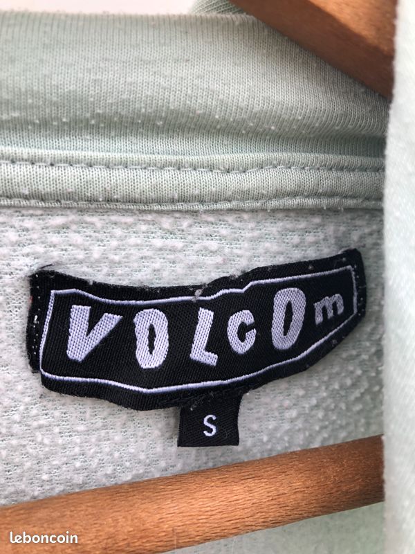 Pull fin Volcom taille S (image 4)