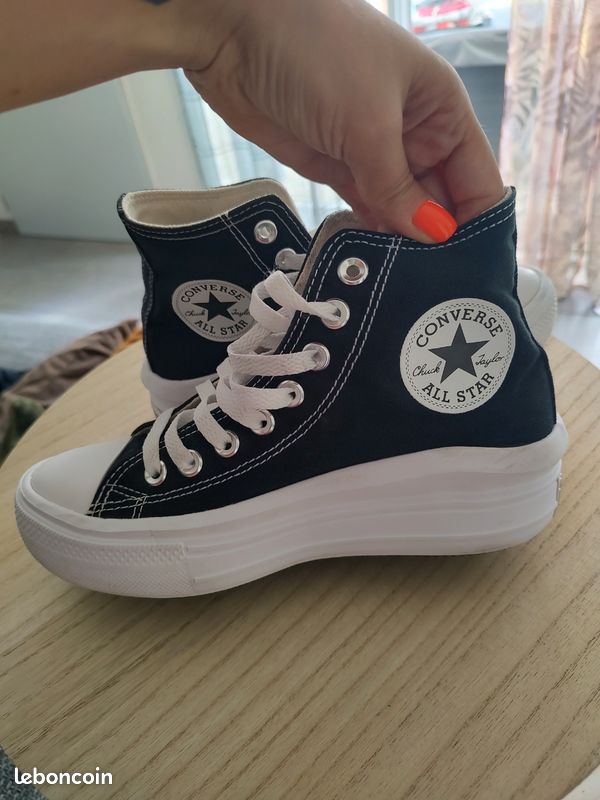 Converses compensées taille 37 quasi neuves Chaussures