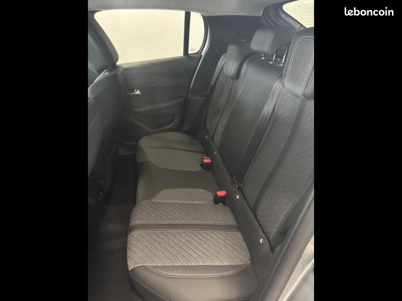 Peugeot 208 1.2 Hybrid 100ch Allure e-DCS6 (image 15)