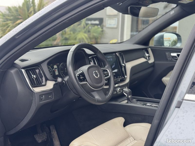 Volvo XC60 D5 ADBLUE AWD 235 CH INSCRIPTION LUXE GEARTRONIC (image 13)