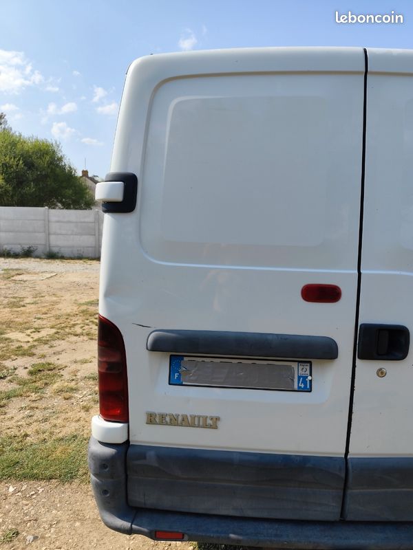Porte arriere gauche master 2 (image 1)