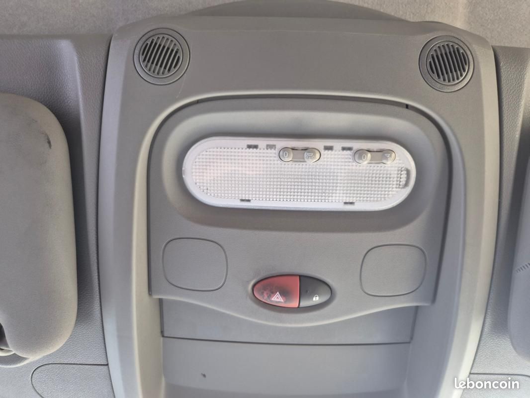 Renault Master PLATEAU RIDELLE SIMPLE + HAYON ELEVATEUR F3500 L3 2.3 DCI 130 CH GRAND CONFORT (image 40)