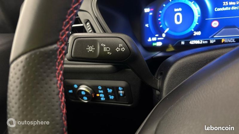 Ford Kuga 2.5 Duratec 190ch FHEV ST-Line X BVA i-AWD (image 23)