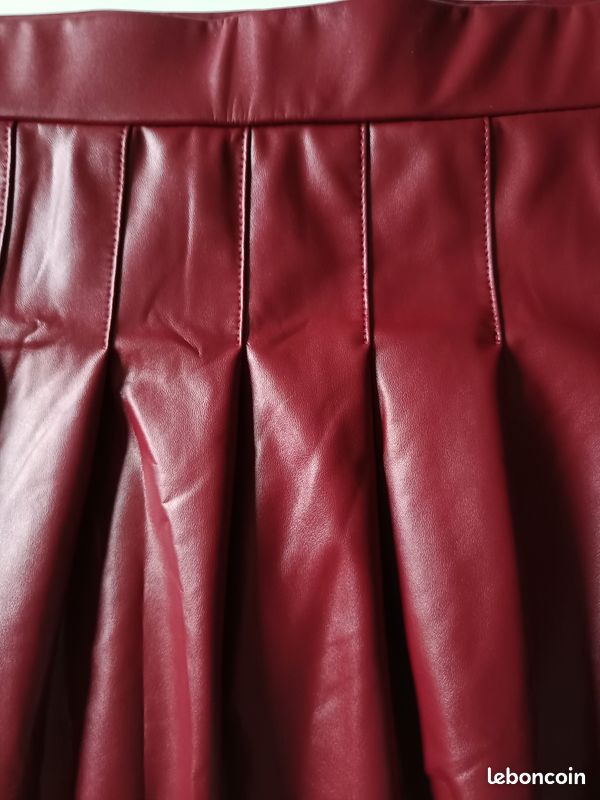 Mini-jupe PVC Rose New Look - Taille 12 (UK), Longueur 5 Pouces - Neuf Sans étiquettes