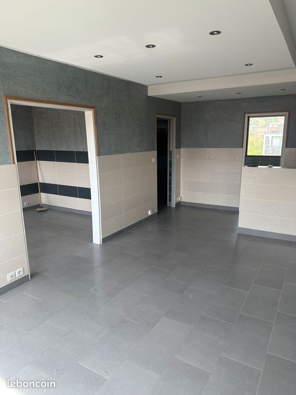 Appartement 4 pièces 75 m² · à Besançon · 75 m² · 910 €