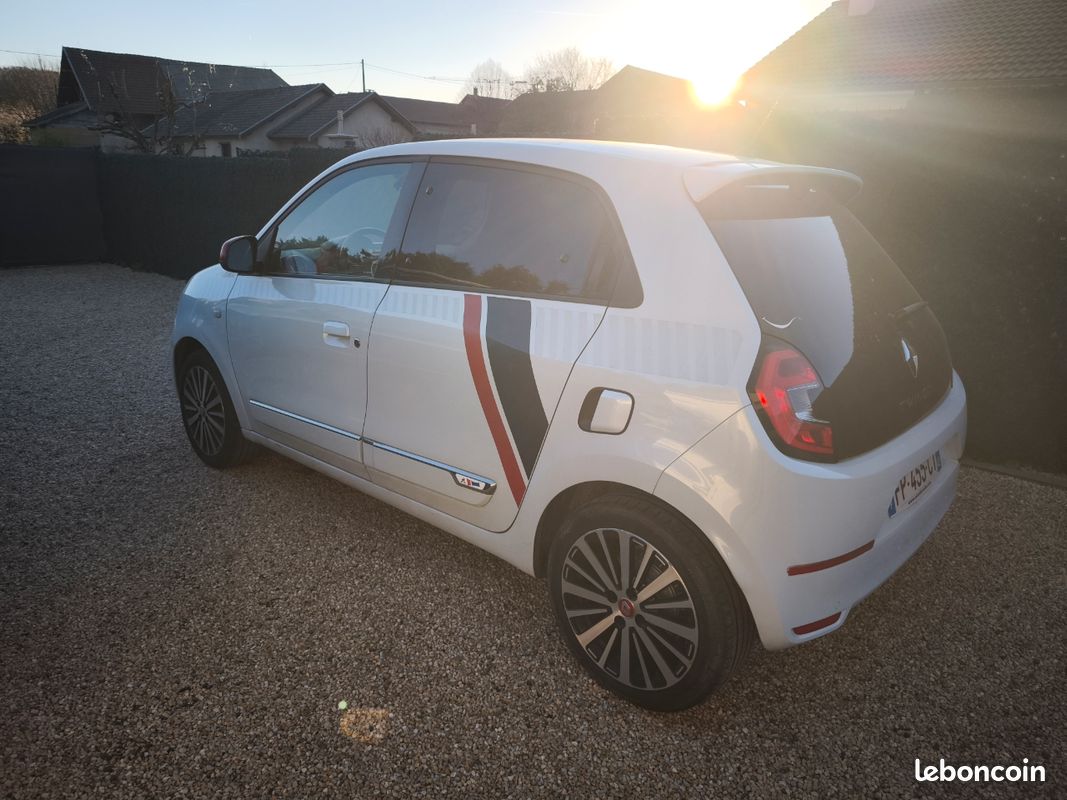 Car Renault Twingo Le Coq Sportif Tce 95 Edc Renault Twingo Coq