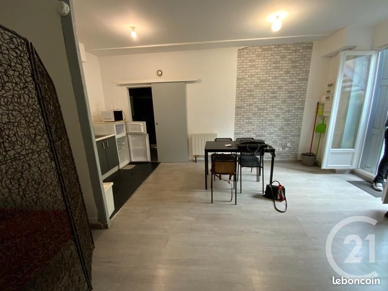 Appartement 1 pièce 34 m² · à Saint-Étienne · 34 m² · 320 €