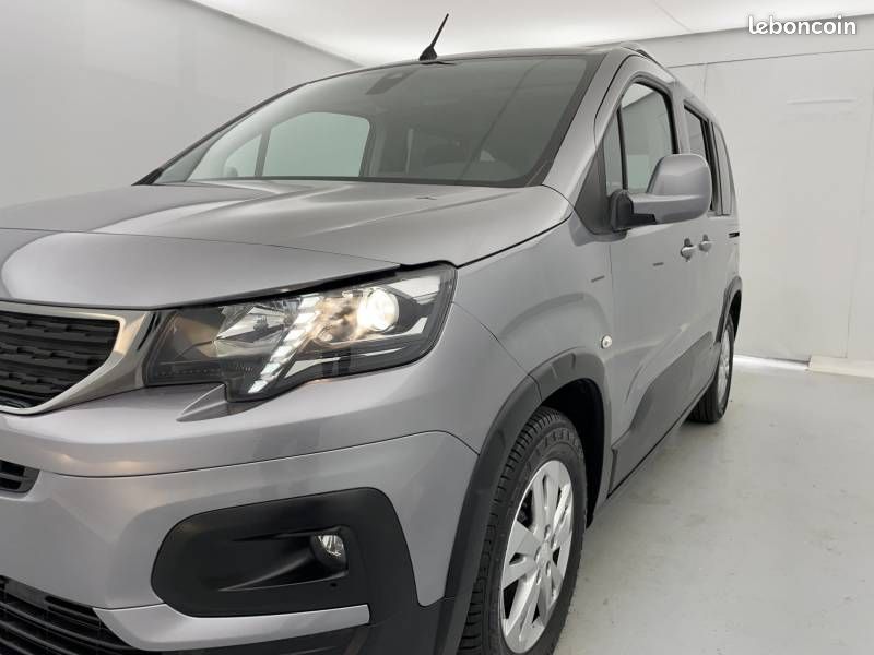 Peugeot Rifter Standard BlueHDi 100 S&S BVM5 Allure (image 22)
