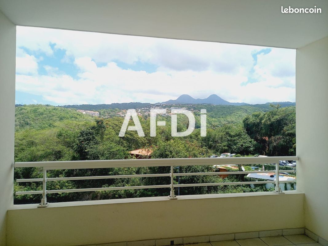 Appartement 1 pièce 21 m² · à Schoelcher · 21 m² · 612 €