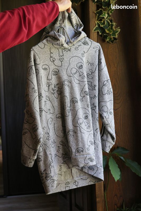 Sweat capuche (image 1)