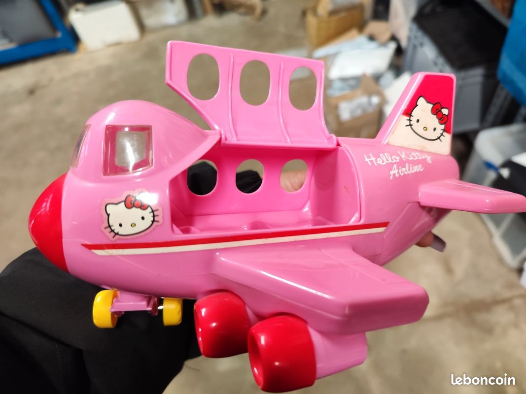 Avion Hello kitty (image 2)
