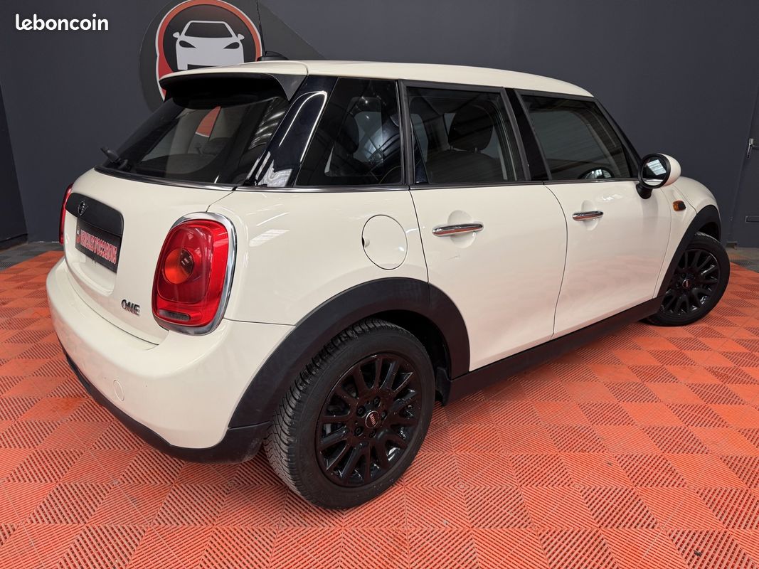 Mini one 102 ch busines 5 porte 115 000 km 2017 (image 2)
