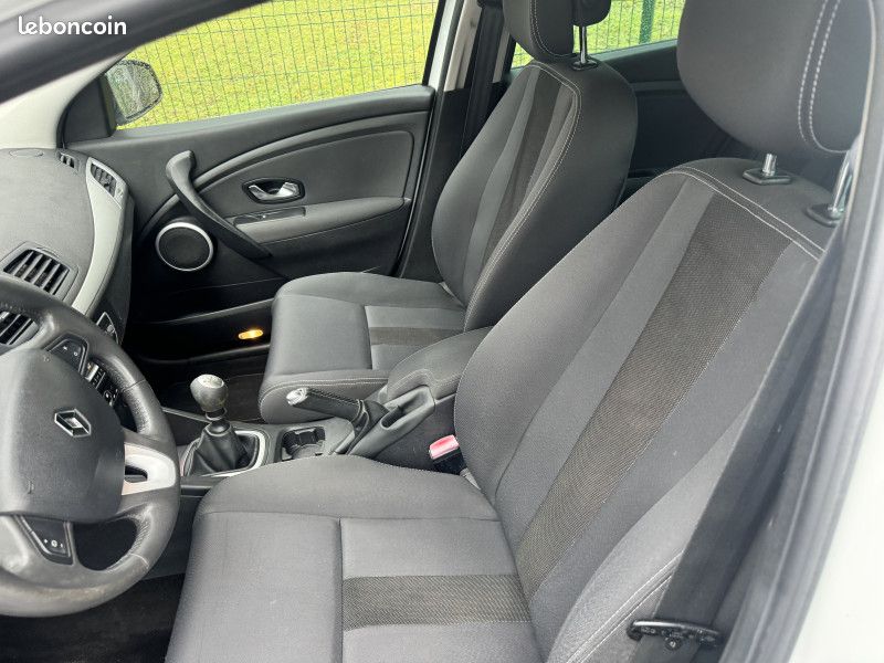 Renault MEGANE III N1 1.5 DCI 105CH EXPRESSION PRO ECO² (image 8)