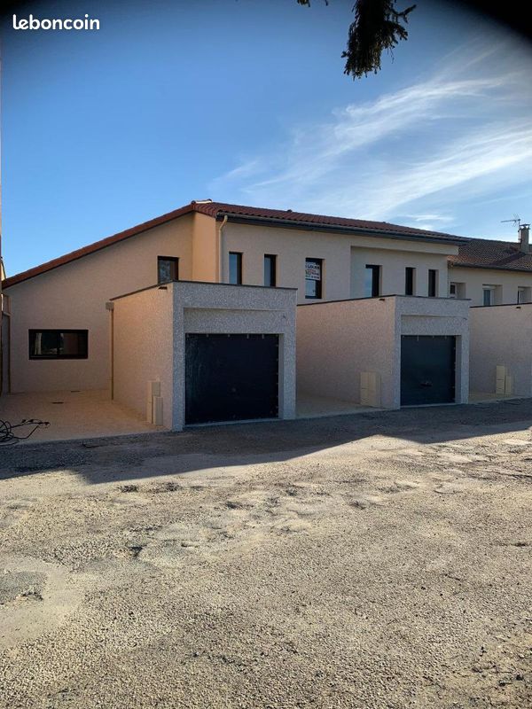 Maison 4 pièces 87 m² · à Chazelles-sur-Lyon · 87 m² · 957 €/mois