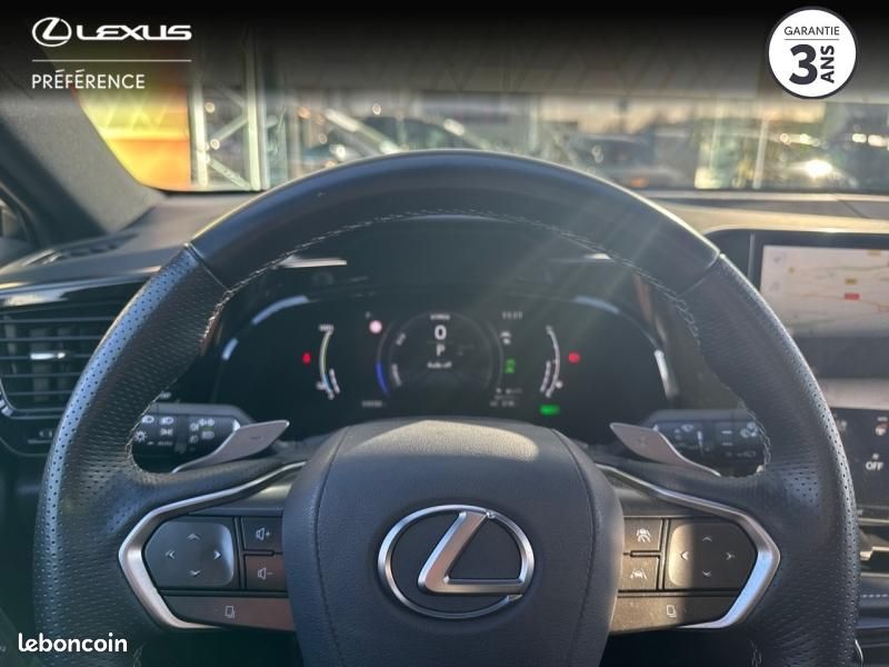 Lexus NX 450h+ F SPORT Executive 4WD (image 9)