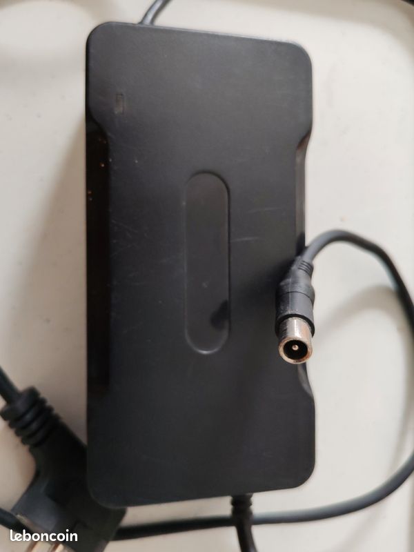 Chargeur Trottinette Electrique Contrôleur Moteur Brushls 3000W 36V/48V/72V Pour Vélo électrique Ou Go-kart - Avec Poigné D'accélérateur Batterie Velo