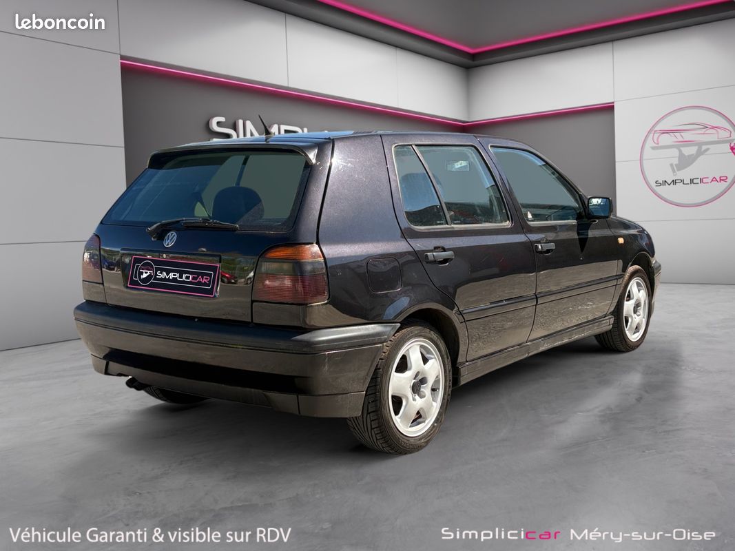 VOLKSWAGEN GOLF 3 VR6 - 174Ch intérieur cuir - Garantie 12 mois (image 3)