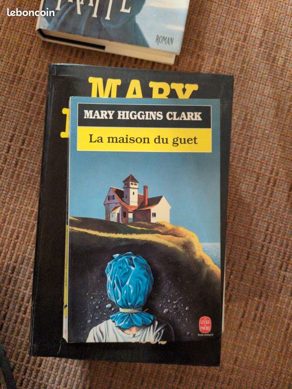 4 livres Mary Higgins Clark et 1 carol Higgins Clark (image 4)