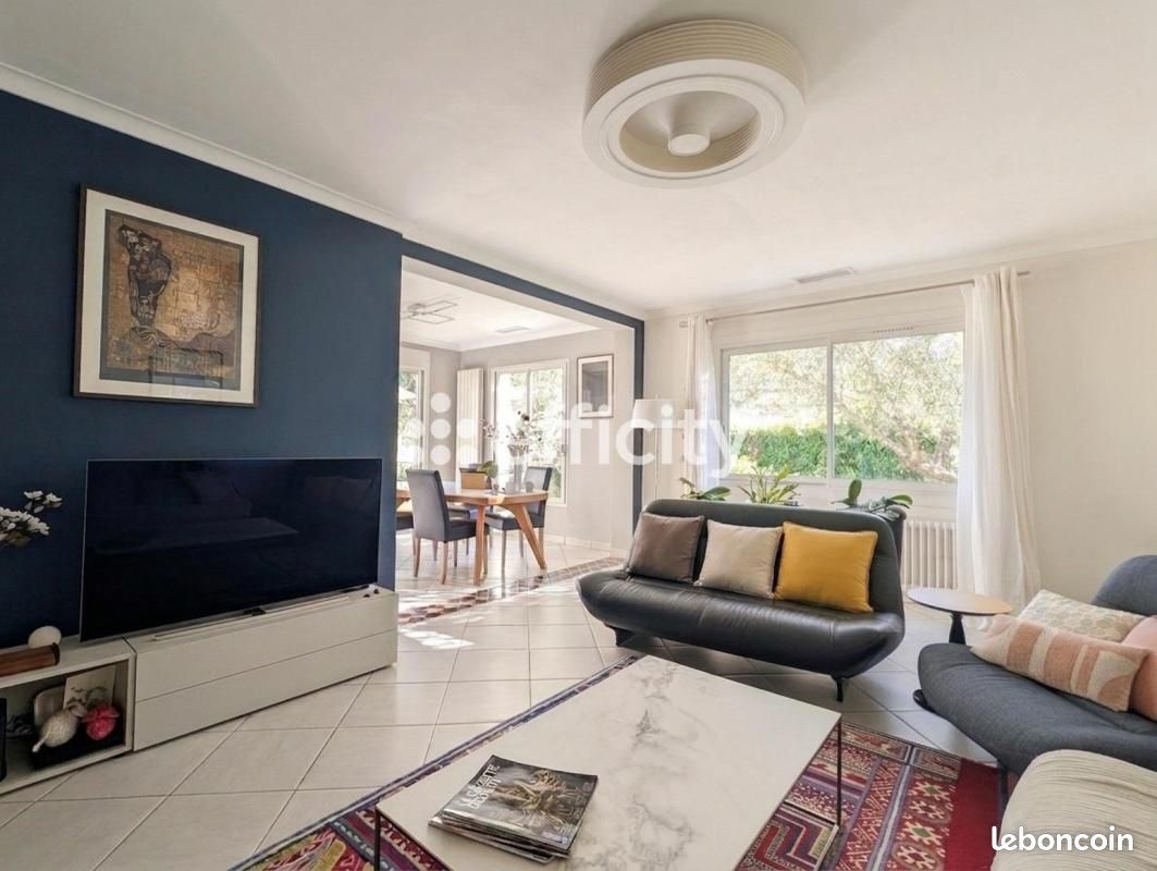 Maison 5 pièces 102 m² · à Assas · 102 m² · 520 000 €