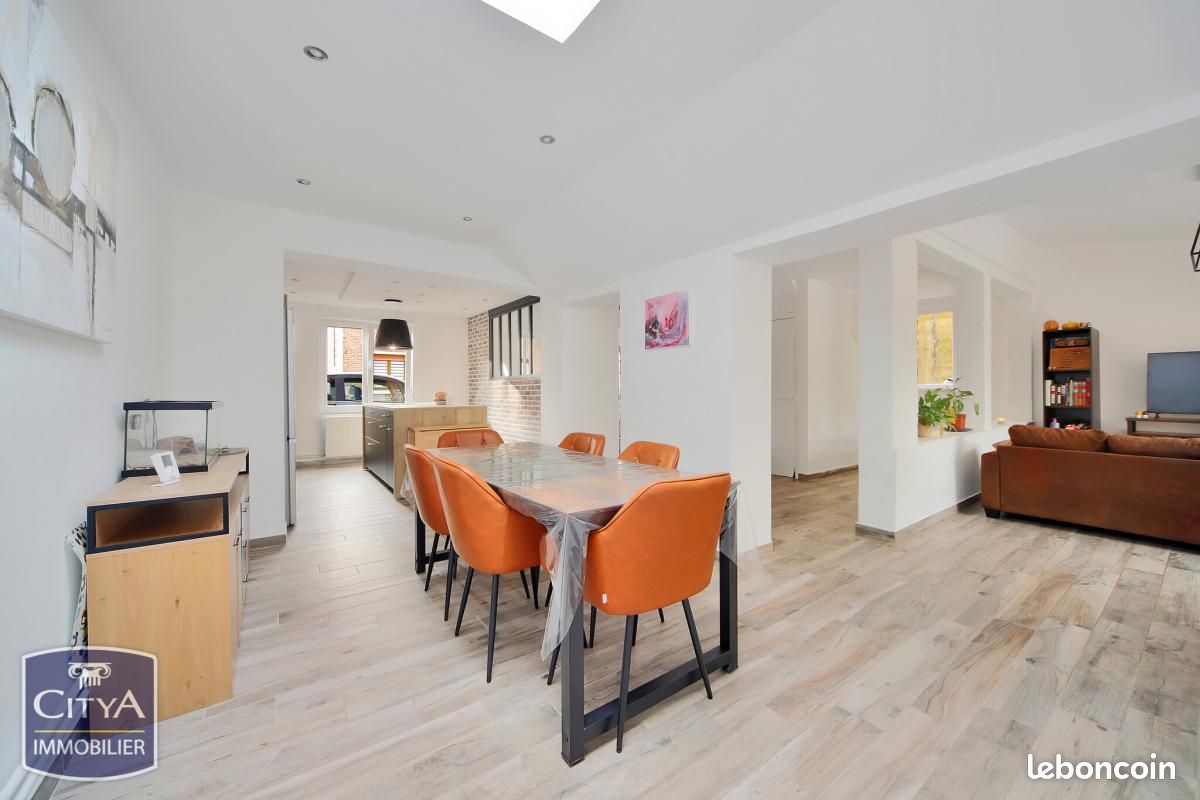 Maison 4 pièces 117 m² · à Provin · 117 m² · 294 000 €
