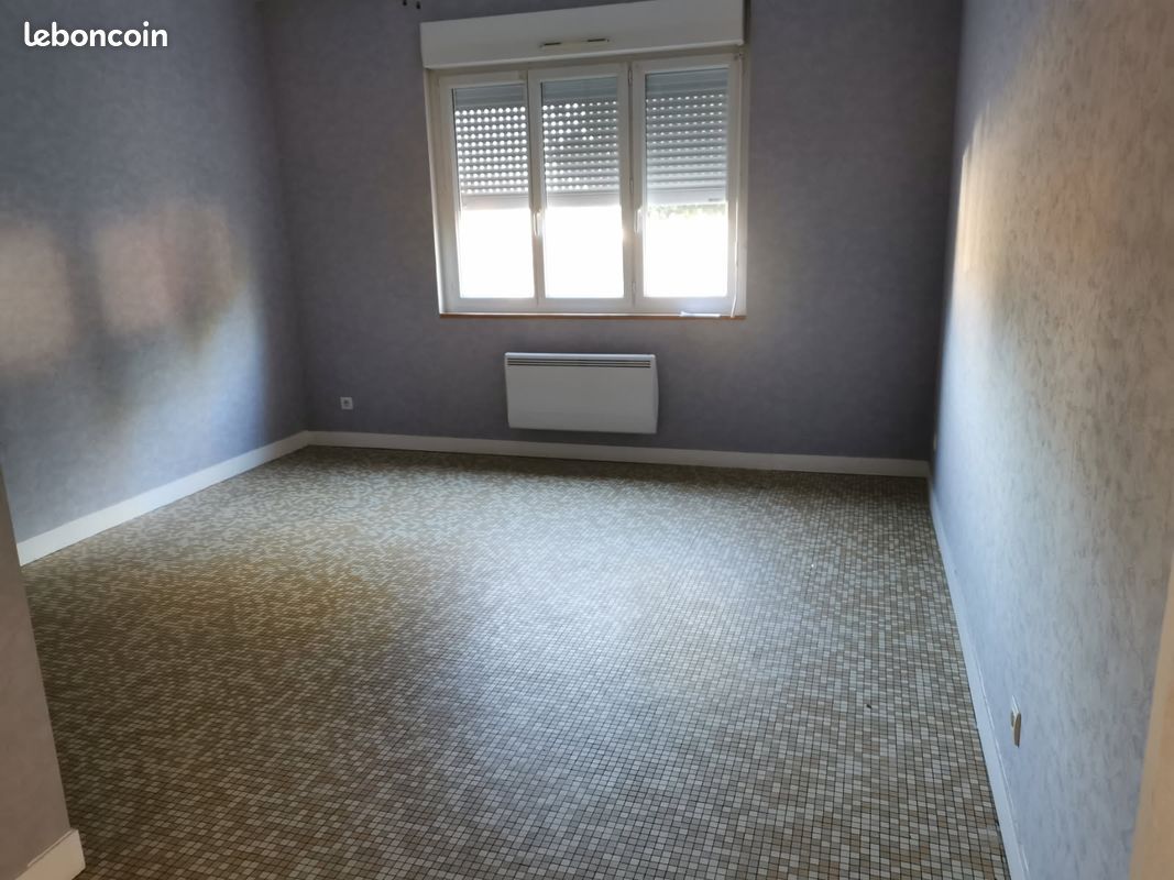 Appartement 3 pièces 60 m² · à Châtillon-sur-Indre · 60 m² · 390 €