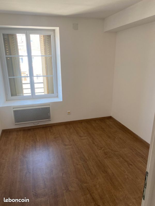 Appartement 3 pièces 90 m² · à Mirecourt · 90 m² · 475 €