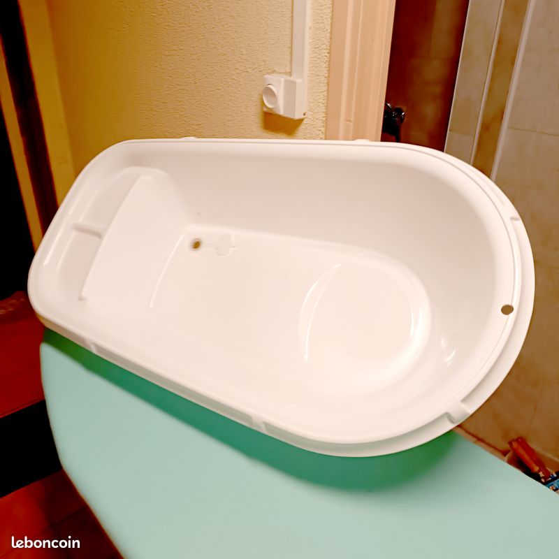 Ancienne Baignoire émaillée Blanche Avec Couvercle Pour Poupée - Années 40