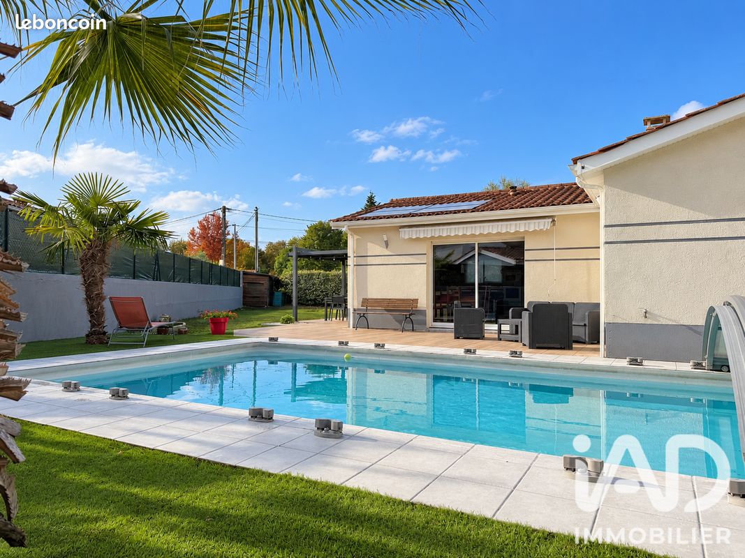 Maison 5 pièces 97 m² · à Saint-Selve · 97 m² · 325 000 €