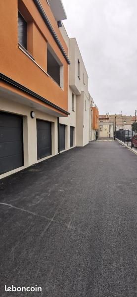 Garage / box ARGELES · à Argelès-sur-Mer · 120 €