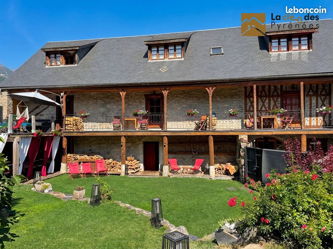 Maison 10 pièces 350 m² · à Saint-Lary-Soulan · 350 m² · 735 000 €