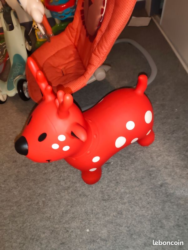 Cerf rouge Vertbaudet (image 1)