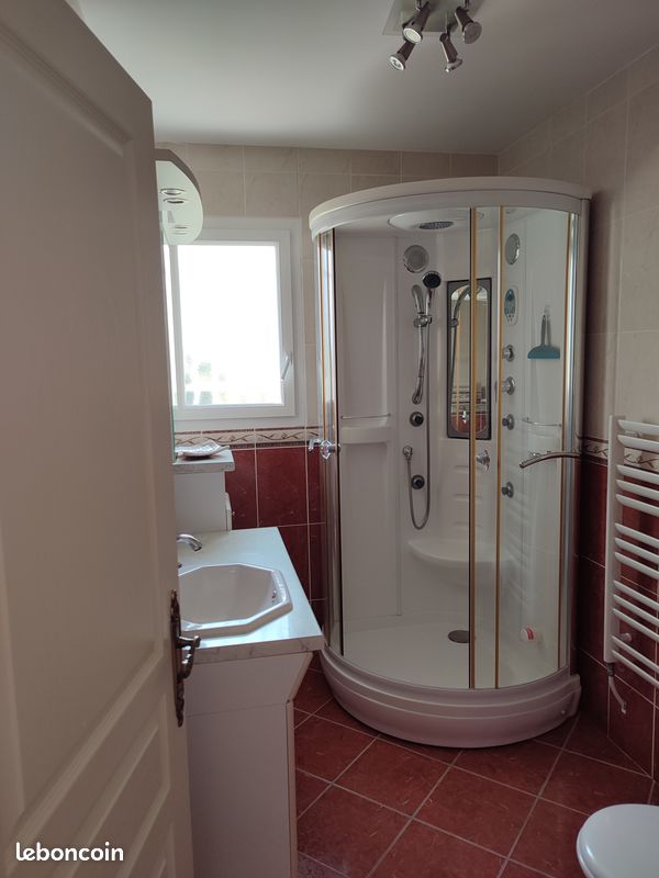 Maison a louer bourgoin-jallieu - 1 pièce(s) - 142 m2 - Surfyn