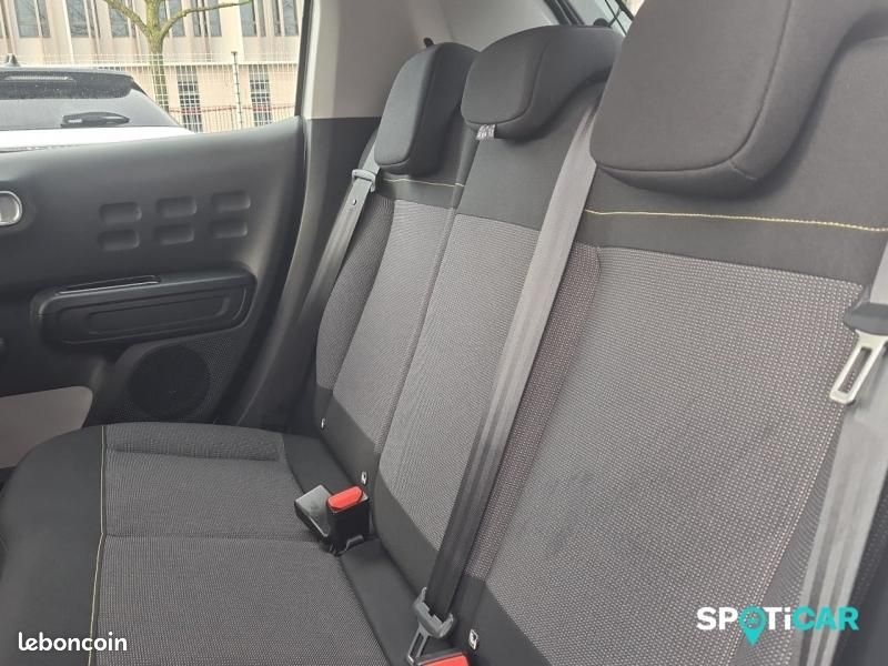 Citroen C3 1.2 PureTech 110ch S&S C-Series 120-121g (image 26)