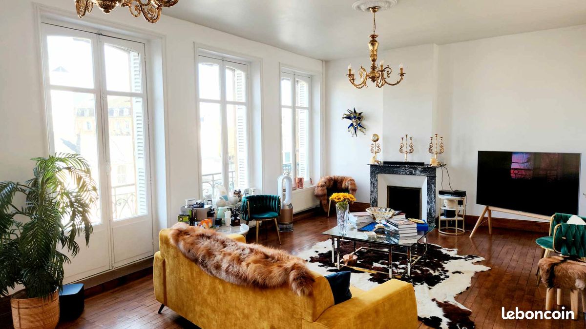 Appartement 5 pièces 150 m² · à Charleville-Mézières · 150 m² · 215 000 €