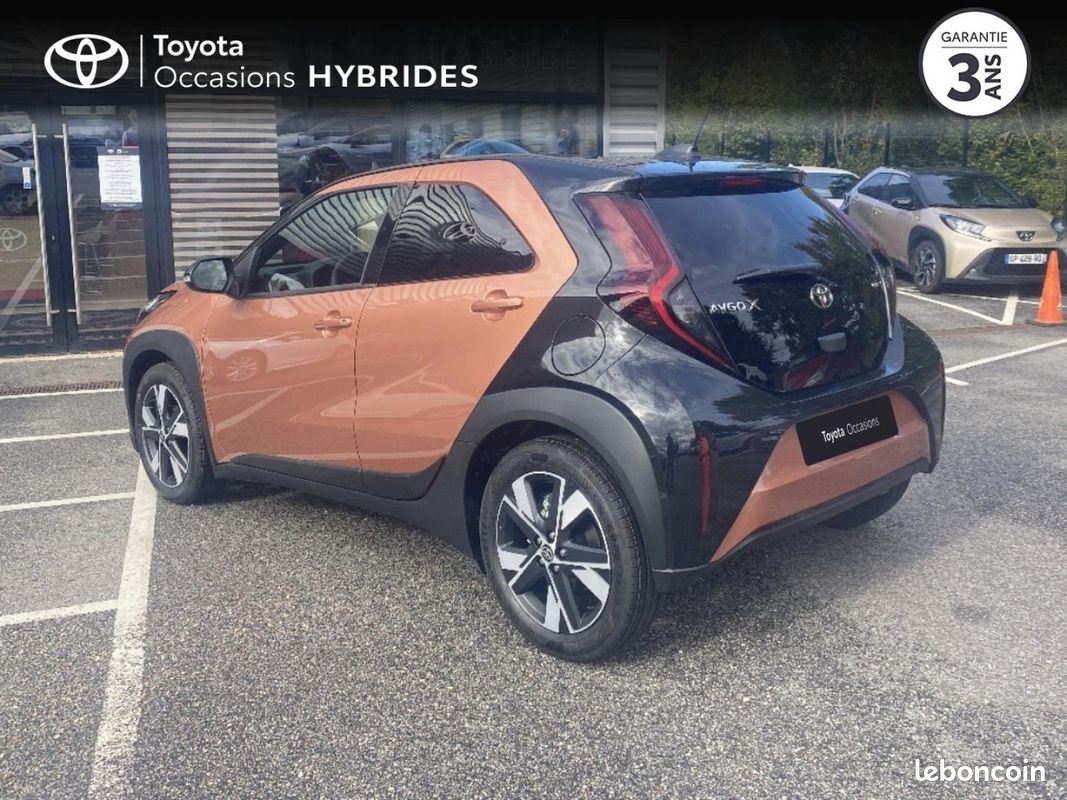 Toyota Aygo X 116h Graphic (image 2)