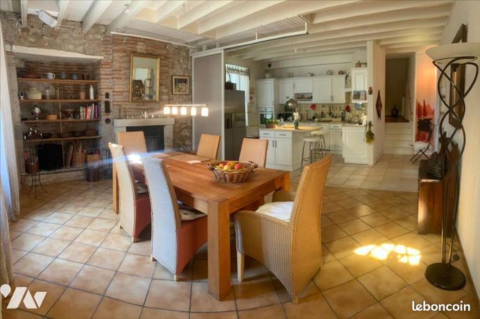 Maison 7 pièces 207 m²