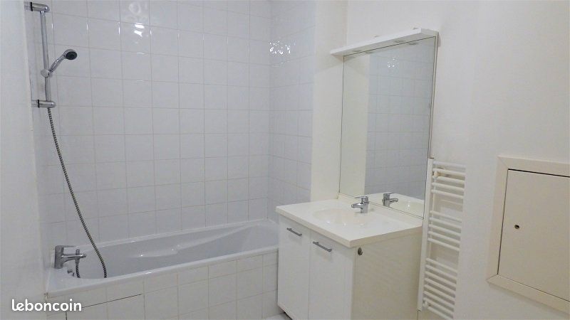 Appartement 2 pièces 49 m² · à Ville-la-Grand · 49 m² · 668 €