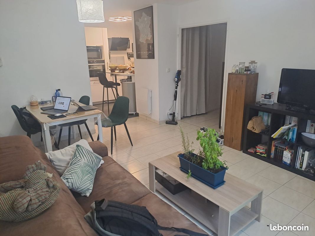 Parking 3 pièces 67 m² · à Angers · 67 m² · 1 000 €/mois