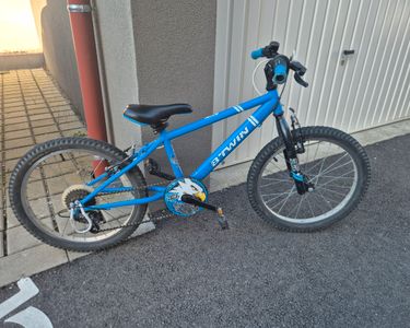 Vélo enfant 20 pouces Avigo en bon état