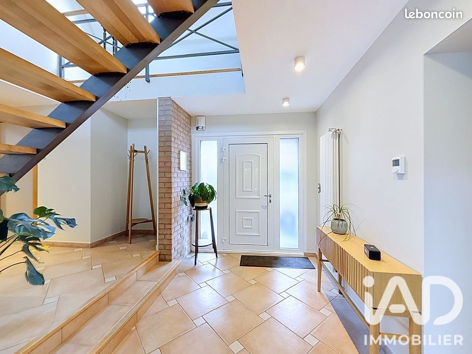 Maison 8 pièces 270 m² · à Faumont · 270 m² · 615 000 €