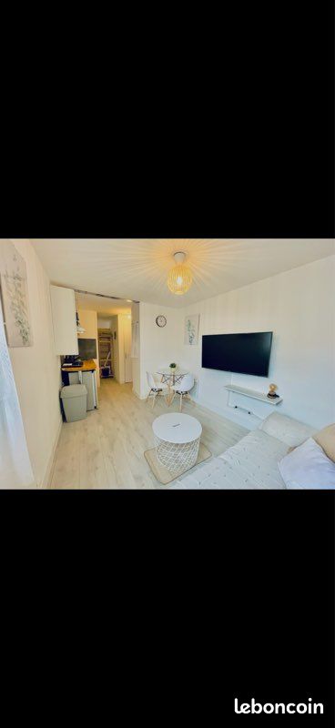 Appartement 1 pièce 20 m² · à Carqueiranne · 20 m² · 650 €/mois