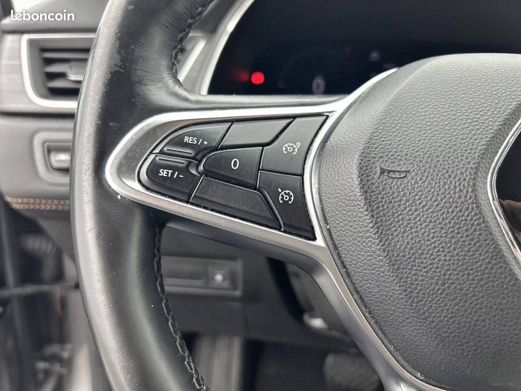 Renault Captur E-Tech Plug-in 160 - 21 Initiale Paris (image 20)