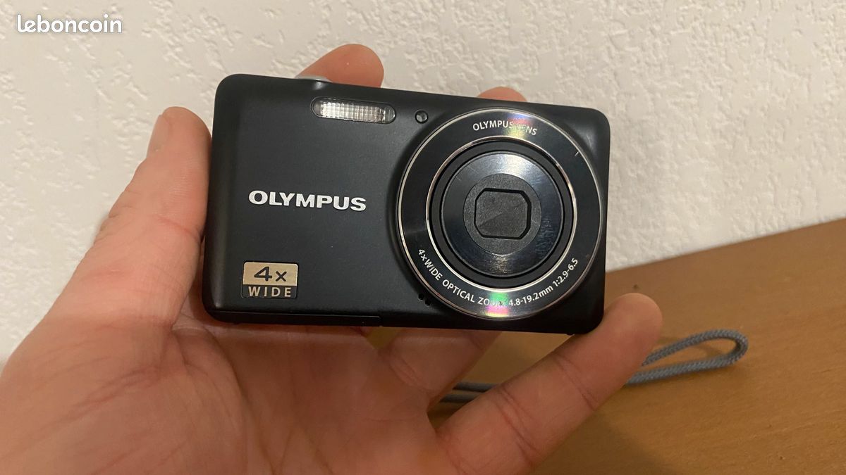Appareil Photo Compact Olympus VG-150 Noir - 12 MP, Zoom 4x - Occasion Fonctionnel
