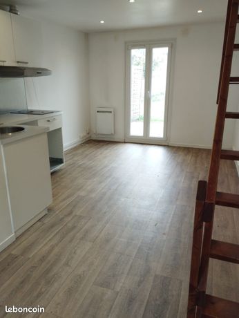 Studio RDC avec place de parking et chambre en mezzanine à Vaires sur Marne