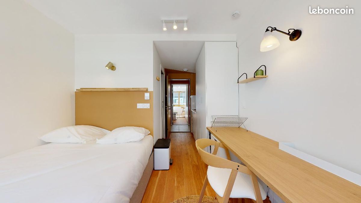 Appartement 1 pièce 12 m² · à Paris · 12 m² · 1 700 €