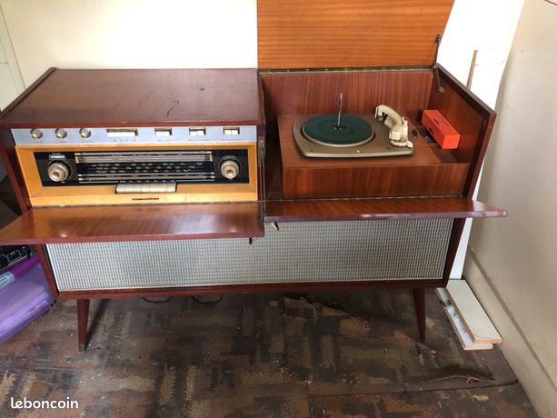 Meuble Art Déco – Radio à Lampes Et Tourne-disque – Vintage – Occasion
